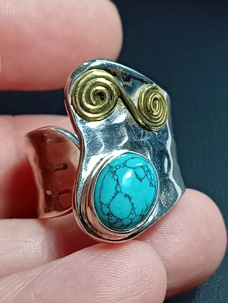 Anillo en plata de ley piedra turquenita