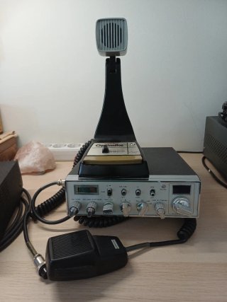 Emisora CB SUPER STAR con micrófono y previo