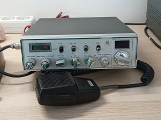 Emisora CB SUPER STAR con micrófono y previo