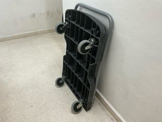 CARRO TRANSPORTE RUBBERMAID