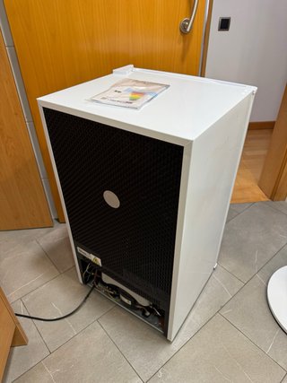 Nevera Corberó 84cm con congelador nueva