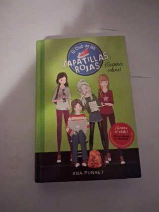 Libro infantil Zapatillas Rojas