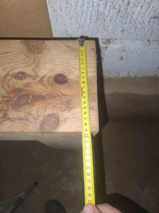 Barra de madera de pino
