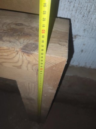 Barra de madera de pino