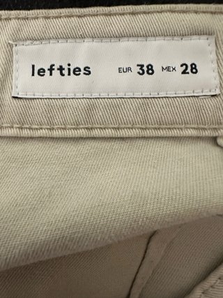 Pantalón cargo beige