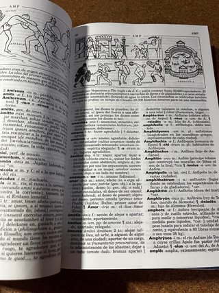 Diccionario Ilustrado Latín. Latino-Español/ Es...