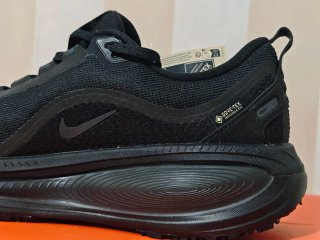 Zapatillas Nike Vomero 18 Goretex Talla 40.5