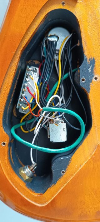 Guitarra Eléctrica Cort S2550