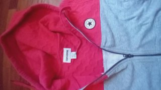 Felpa Converse con zip grigia e rossa taglia S