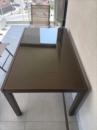 Conjunto de jardin de acero mesa + 4 sillas