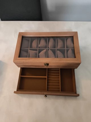 Scatola portaorologi in legno con cassetto