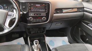 Mitsubishi Outlander 2.4 PHEV Kaiteki 4WD Auto 165 kW (224 CV)