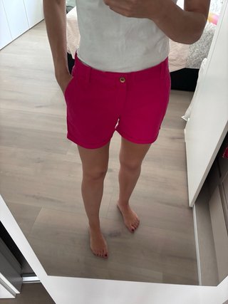 Bermudas fucsia