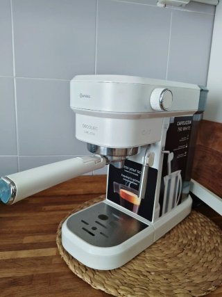 Cafetera Cecotec Cafelizzia 790 Blanca
