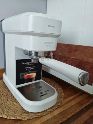 Cafetera Cecotec Cafelizzia 790 Blanca