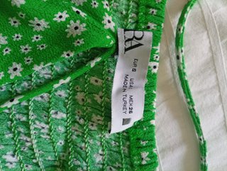 Vestido Zara verde flores tirantes S
