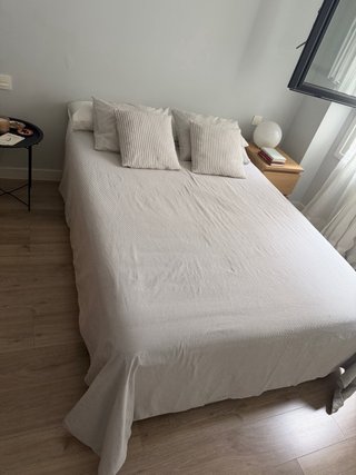Canapé tapizado blanco roto y colchón Valevag IKEA