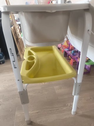 Bañera y cambiador para bebé