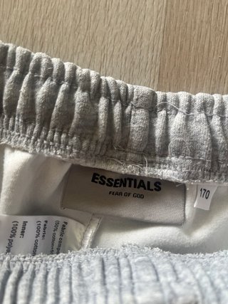 Pantalón corto Essentials gris talla 170