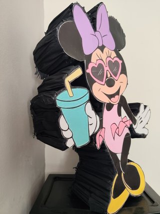 PIÑATA MINNIE PLAYA PERSONALIZADA - HECHA A MANO