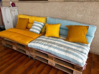 2 Sofás Palets con Ruedas y cojines