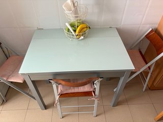 Mesa de cocina extensible cristal y metal