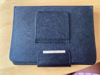 Huawei Mediapad T5 con funda