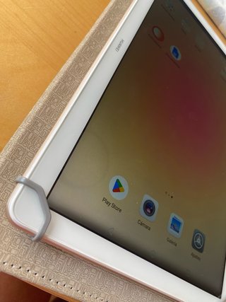 Huawei Mediapad T5 con funda