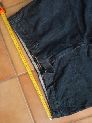 Pantaloni blu
