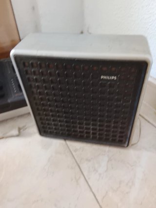 Tocadiscos Philips con altavoces