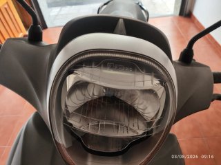 Piaggio Beverly 125 Scooter