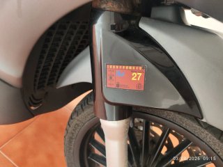 Piaggio Beverly 125 Scooter