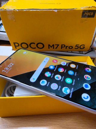 XIAOMI POCO M7 PRO 5G - Smartphone 8+256 GB, Viola, con NFC, batteria 5110 mAh, TurboCharge 45 W, Display AMOLED HD 120 Hz