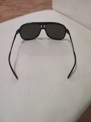 Gafas de sol marca carreras