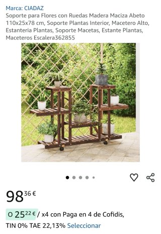 Estantería de madera para plantas