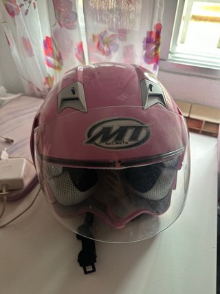 Casco MT rosa con pantalla - Nunca usado