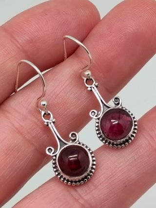 Pendientes de Plata de Ley 925 y Granate