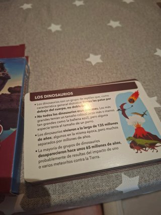 Juego de cartas Dinosaurios HIT CARDS