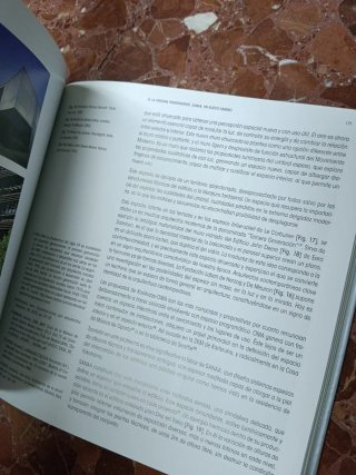 Huecos miradas sesgadas sobre arquitectura cont...