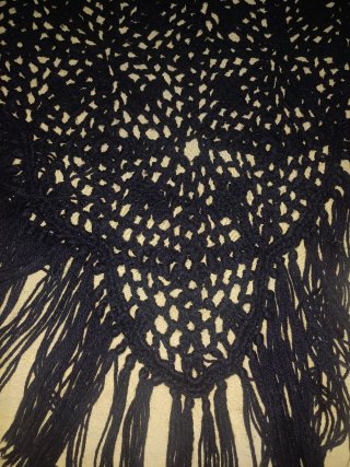 Mantón mujer de lana.
