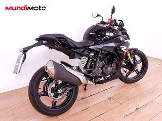 BMW G 310 R
