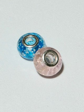 2 Charm Luminoso vetro Blu/ rosa che si illuminano