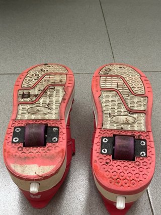 Zapatillas con ruedas MQ. KIDS