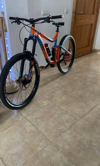 Bicicleta MTB Giant Naranja