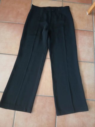 Pantaloni neri eleganti