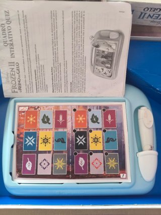 Lote Frozen: Puzzle 104 peças e Régua