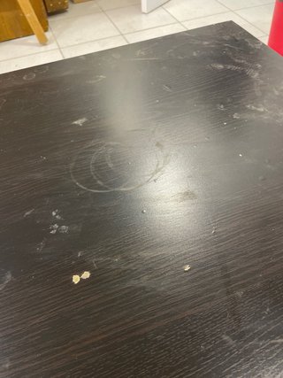 Mesa de centro negra de madera