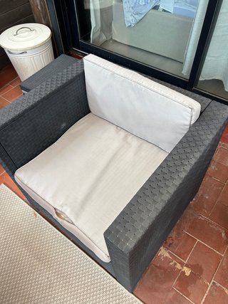 Divano da giardino e tavolino