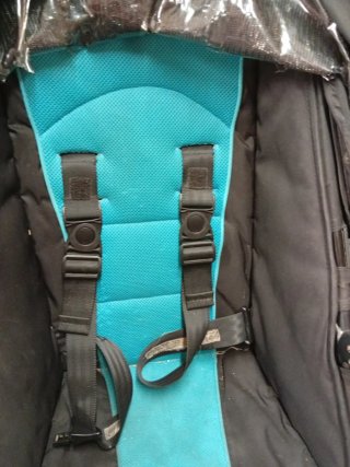 Silla de paseo azul y negra