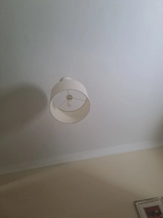Lámpara de techo blanca